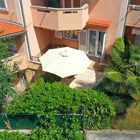 Moro Malinska Apartment Exterior photo
